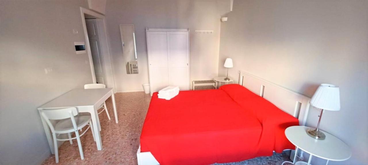 Tagghiate House Hotel Lecce Exterior photo